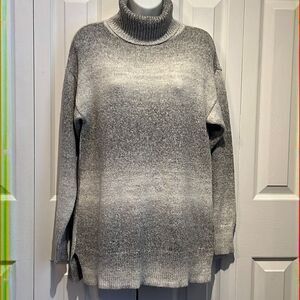 Chaps Grey Two Toned Turtleneck Sweater Size M‎